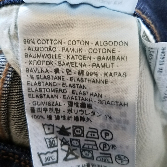 Levi's Denim Mini Skirt - Picture 8 of 8